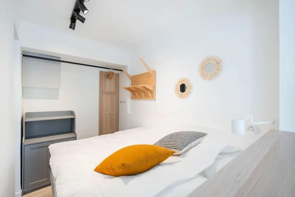T2 - Rue De La Republique - Cosy Apartment Marseille 0*,  France