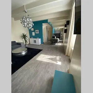Jolie Maison En Plein Centre Du Hébergement de vacances Guilvinec